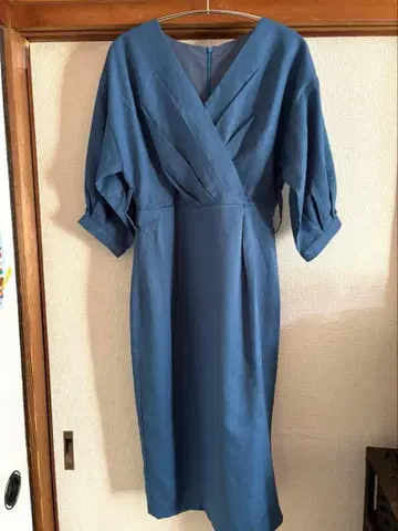 카슈쿨 넥 허리 리본 결혼식 원피스 S 사이즈