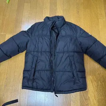 ZARA 블랙 다운 자켓 S 사이즈