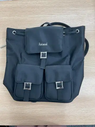 아니스 블랙 백팩