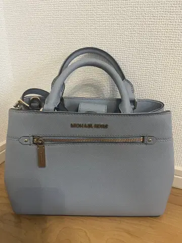 MICHAEL KORS 라이트 블루 핸드백