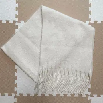 화이트 머플러 [ 사이즈 폭 210cm / 길이 40cm ]