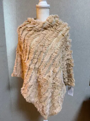 택 포함 새상품 MOGA 베이지 퍼 판초