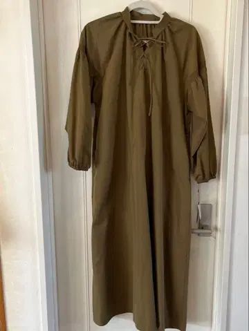 URBAN RESEARCH 올리브 긴팔 롱 원피스