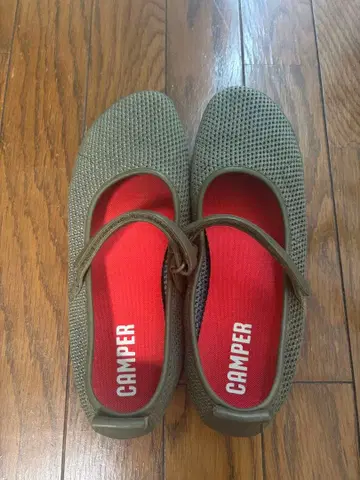 캠퍼 라이트니나 플랫슈즈 카키 41 26cm