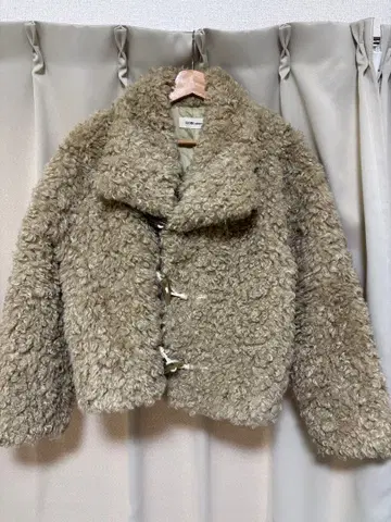 슬로브 이에나 푸들 더플 코트