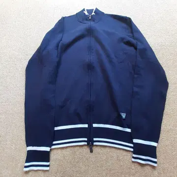 아르마니 청바지 집업 판매입니다.