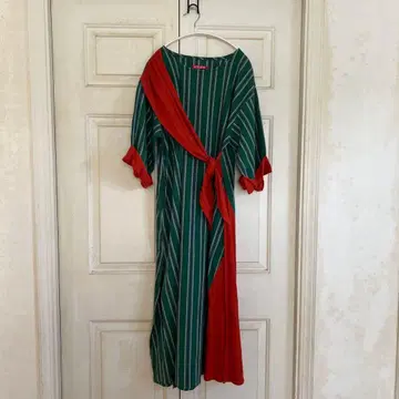 차이하네 리벳 원피스