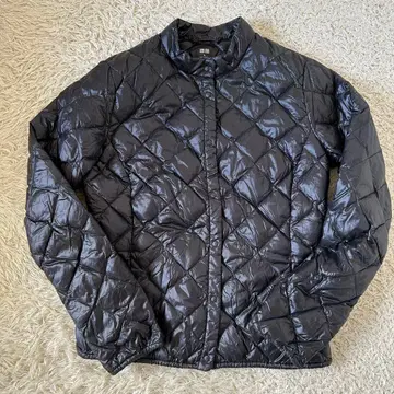 유니클로 울트라 라이트 다운 자켓 쇼트 기장 컴팩트 퀼트 자켓 블랙