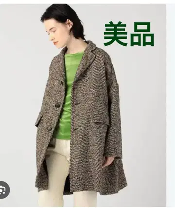 맥피 헤링본 트위드 코트