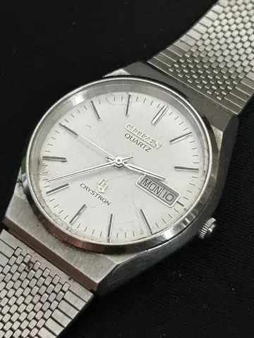 시티즌 크리스토롱 빈티지 쿼츠 작동 중