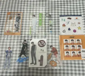 INI 오자키 타쿠미 아크릴 스탠드 스티커 묶음 판매