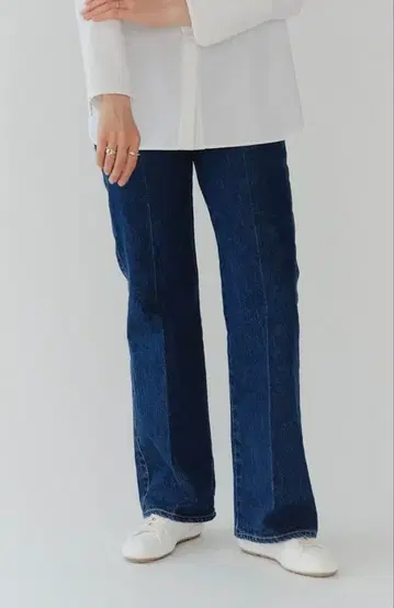 yori 요리 Michelle 부츠컷 데님 [ 2025AW ] 사이즈 3