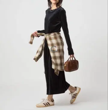 벨로아 원피스 블랙