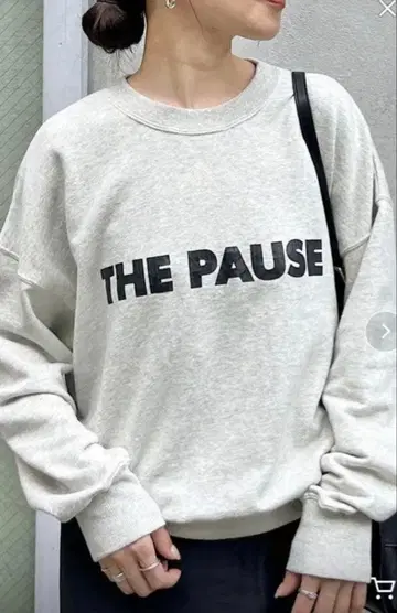The pause 로고 맨투맨