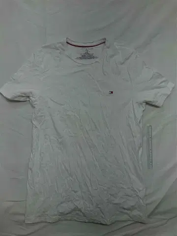 타미힐피거 로고 자수 화이트 계열 크루넥 T셔츠 남성용 L