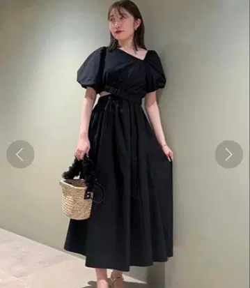 [ 새상품급 ] snidel 사이드 컷 아웃 원피스