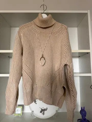 GOLDENGOOSE 골든구스 터틀넥 스웨터 니트