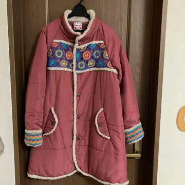 티티카카 TITICACA 롱 코트 충전솜 꽃 자수 모티브 아우터