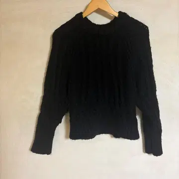 블랙 케이블 니트 긴팔 스웨터 (ZARA)