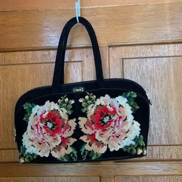 [ FEILER ] 꽃무늬 핸드백 블랙