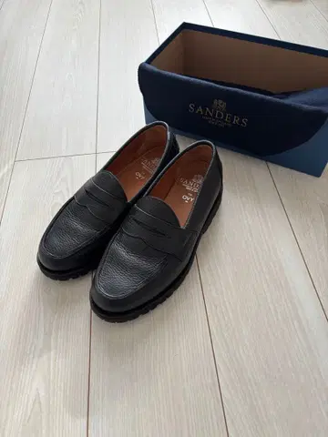 OVY SANDERS Butt Seam Loafer by OVY UK7