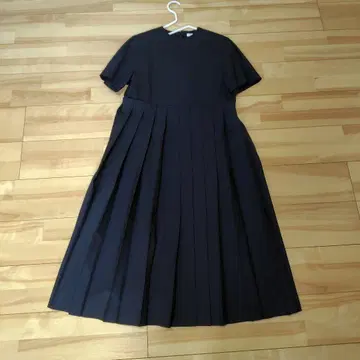 DRESSTERRIOR 블랙 플리츠 원피스 36