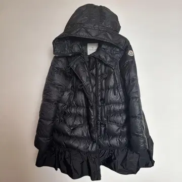 MONCLER 블랙 후드 부착 다운 자켓