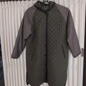 올리브 그린 퀼팅 롱 코트