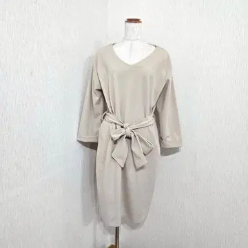 로페피크닉 허리 리본 V넥 스트레치 원피스 베이지 (38)