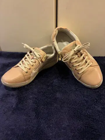 YONEX 파워 쿠션 사이드 지퍼 베이지 24 컴포트 페달라