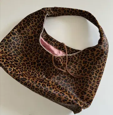 [ ok.soon ] leopard leather bag