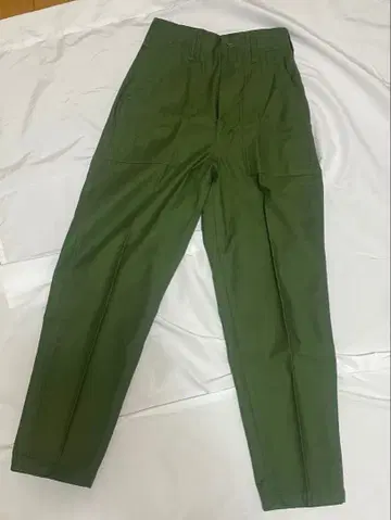 더 신존 베이커 팬츠