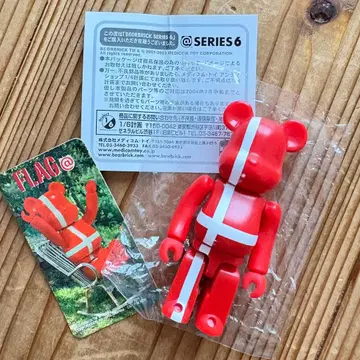 베어브릭 시리즈 6 플래그 덴마크 카드 포함