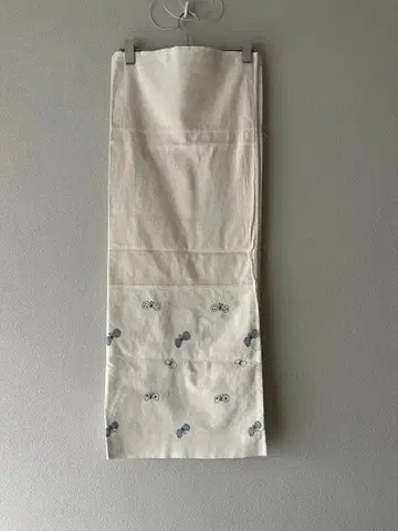 백초 살롱 mina와의 콜라보 나비 자수