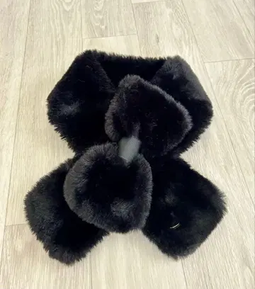 폴앤조 인조 모피 리본 머플러