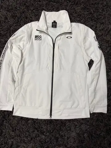 OAKLEY PERFORMANCE FIT M 화이트 자켓