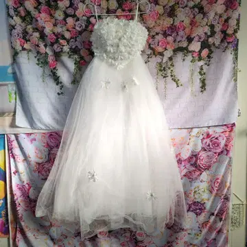 엘레강트한 플라워 모티브 웨딩 드레스