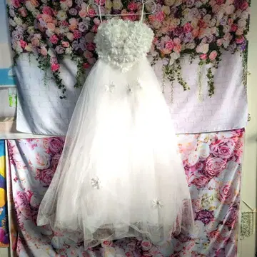 엘레강트한 플라워 모티브 웨딩 드레스