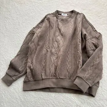 [ 새상품 ] 리브인컴포트 케이블 무늬 맨투맨 넉넉한 체형 커버 빅