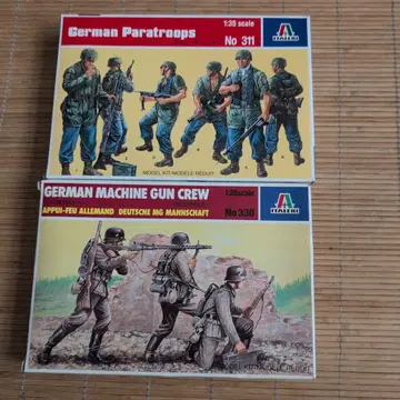 이탈레리 1/35 피규어 키트 2개 세트