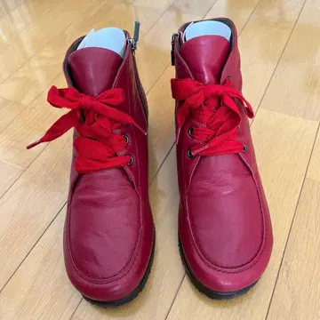 와인 레드 부츠