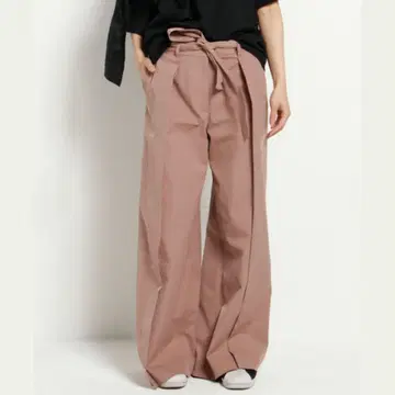 AVIE 아비 턱 와이드 팬츠