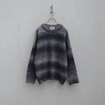 시키 도쿄 오버 사이즈 그라데이션 니트