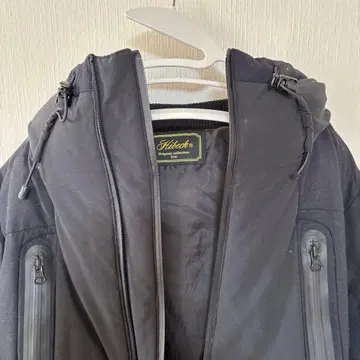 Hitec 블랙 다운 자켓