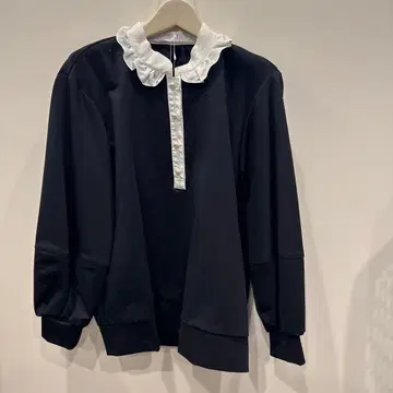 새상품 일본제 Sono 프릴 달린 네이비 후드티 사이즈 F