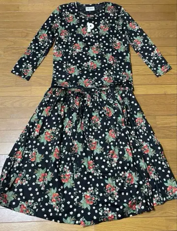 핑크하우스 딸기 롱 T 스커트 블랙 새상품급