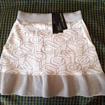 new balance 스커트