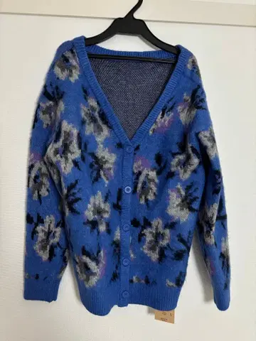 [택 포함] 니코앤드 꽃무늬 V넥 가디건 파랑