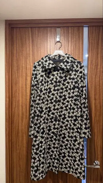 TOCCA 꽃무늬 롱 코트 사이즈 0