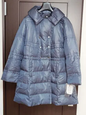 [ 미사용 ] 다크 블루 다운 자켓 후드 부착 L 사이즈